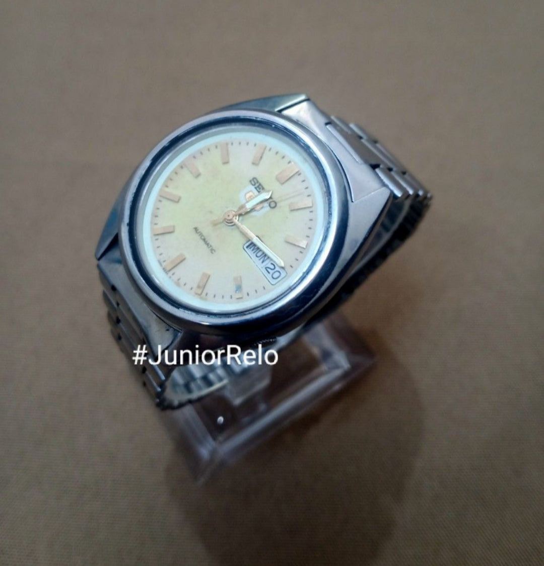 VINTAGE Seiko 5 Automatic